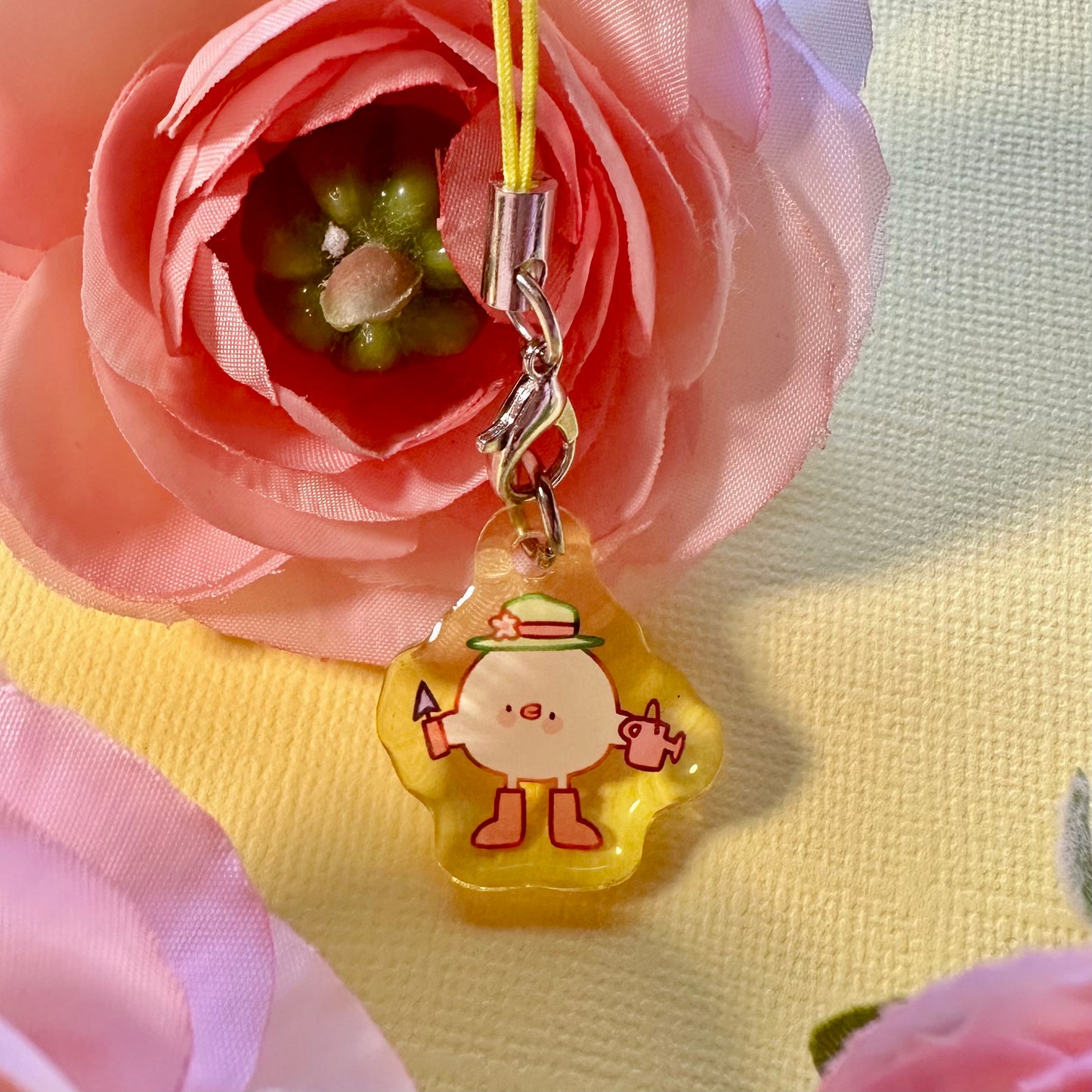 La Pipa Phone Charms ! - Acrylic epoxy Cute chick charms
