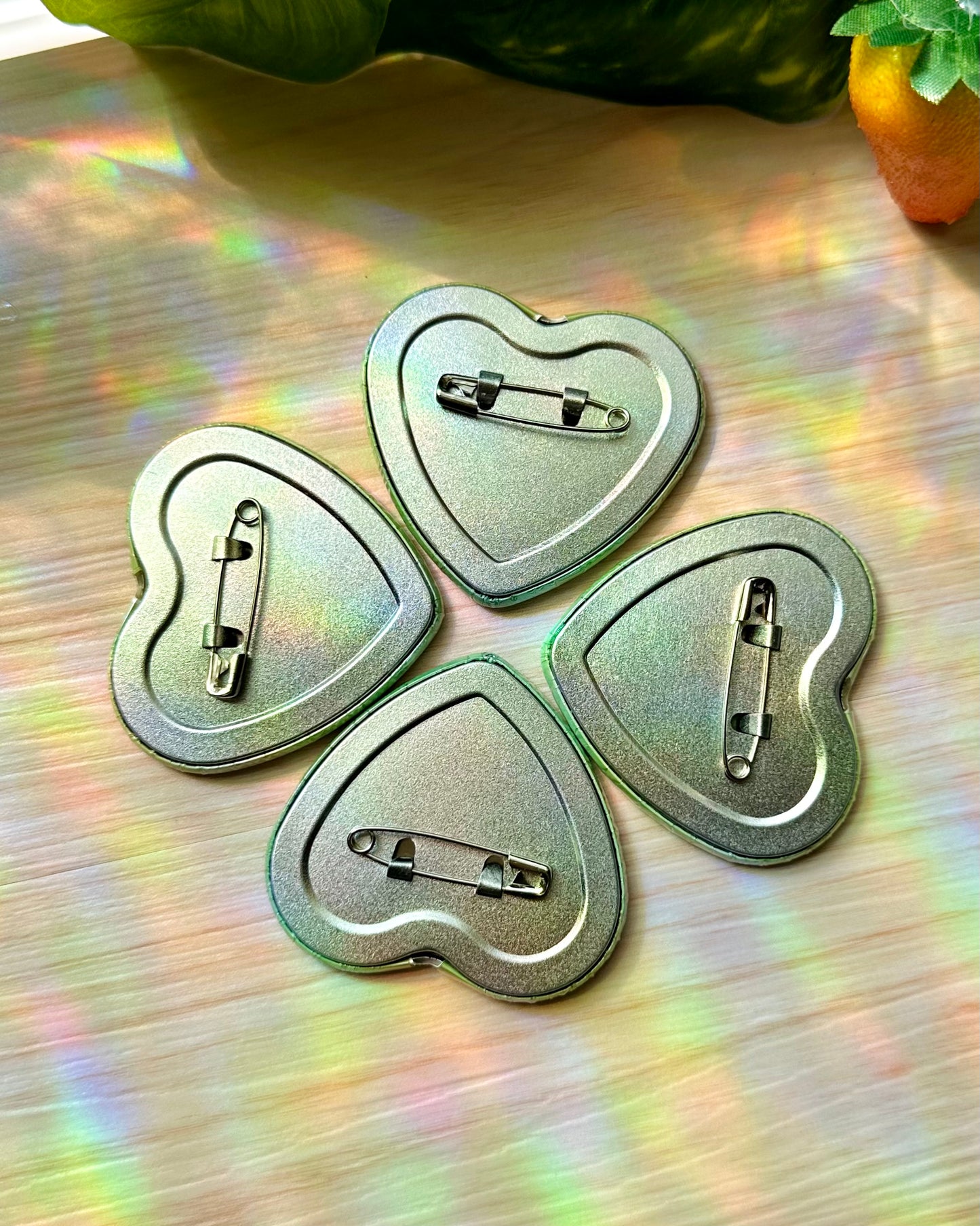 Clover Button Pins ! 🍀